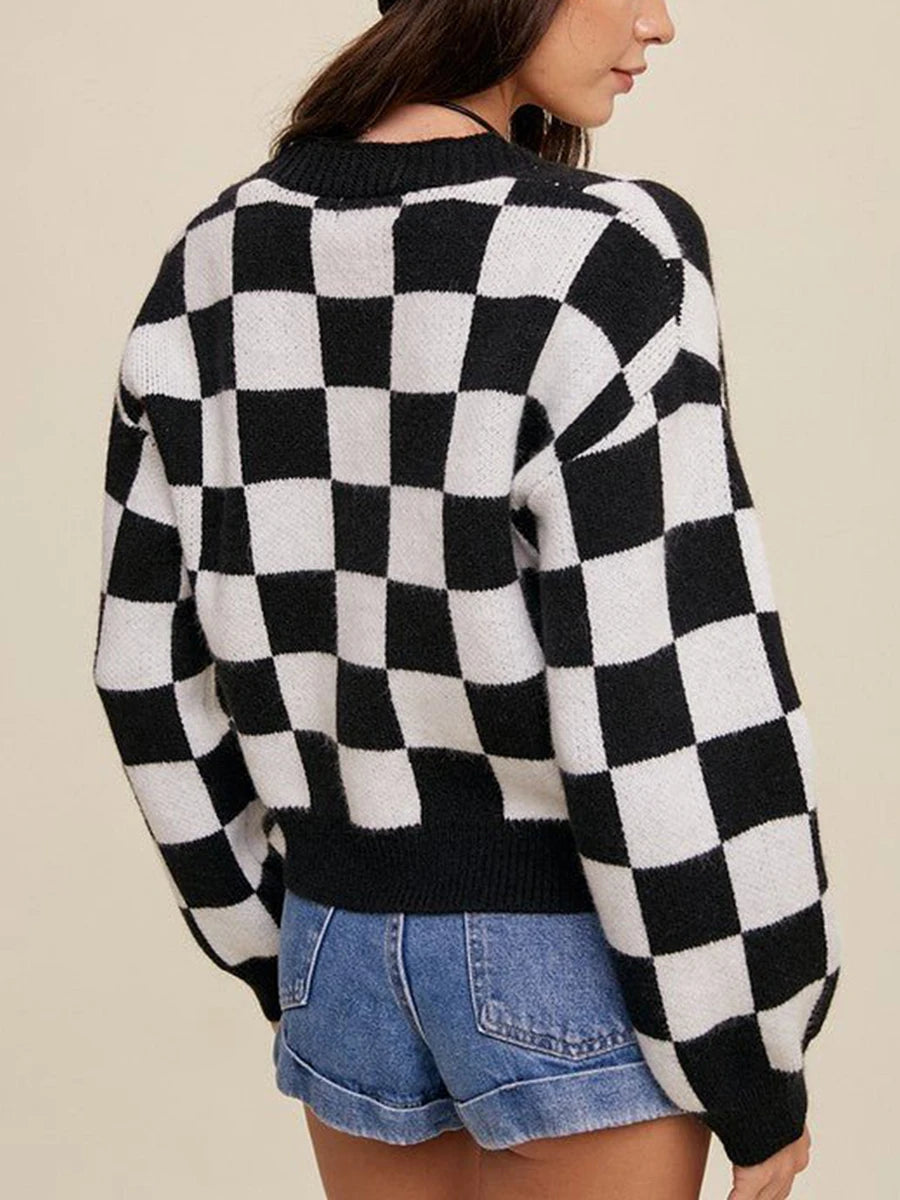 Stylish Checkered Crop Cardigan